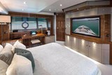 Sunseeker 28 Metre Yacht - master cabin
