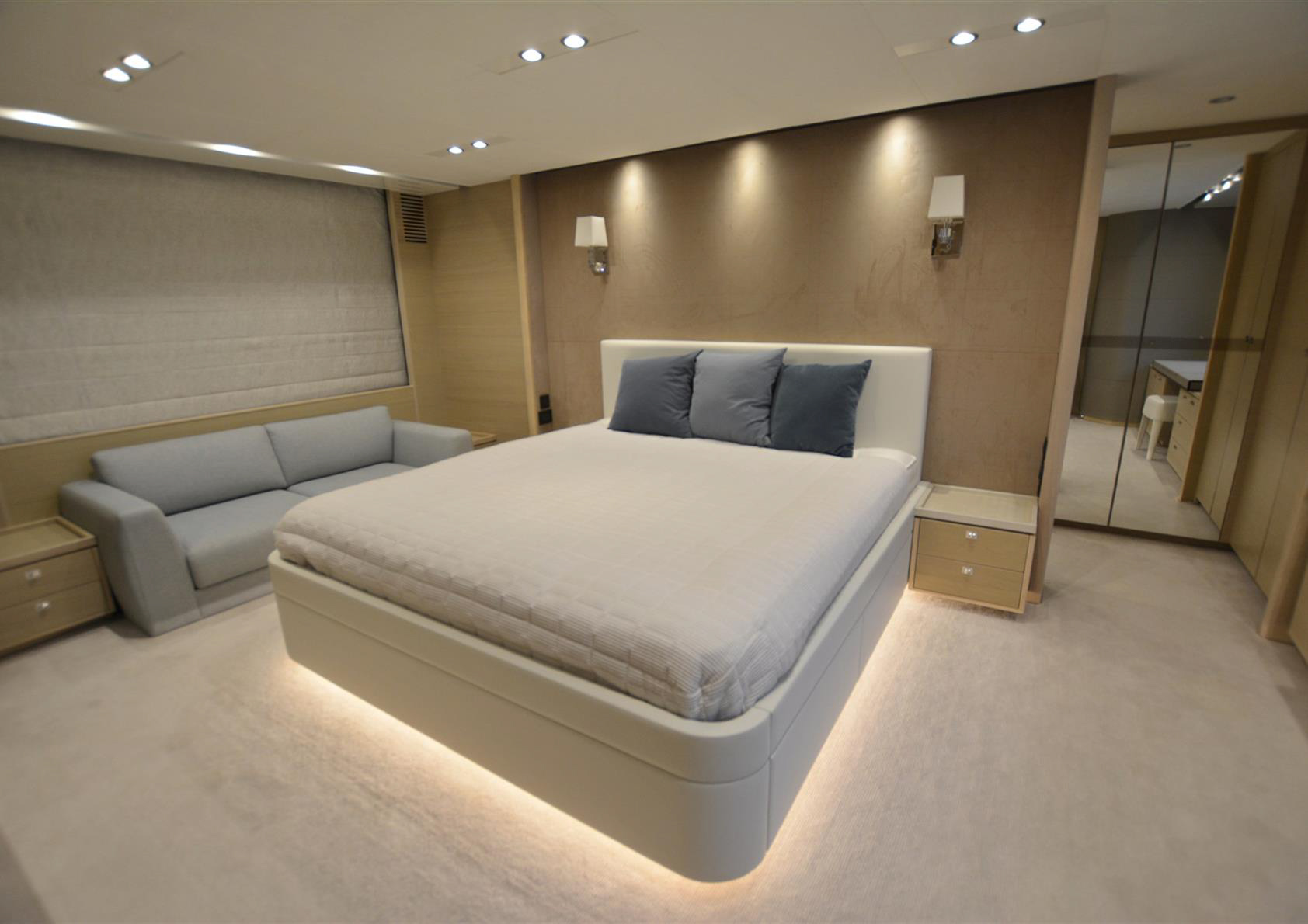 Princess 88 Owners Cabin