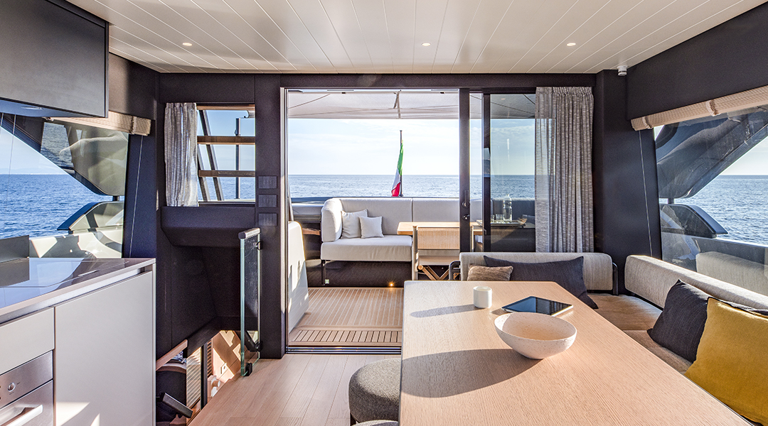 Bluegame BGX60 Upper Deck Saloon