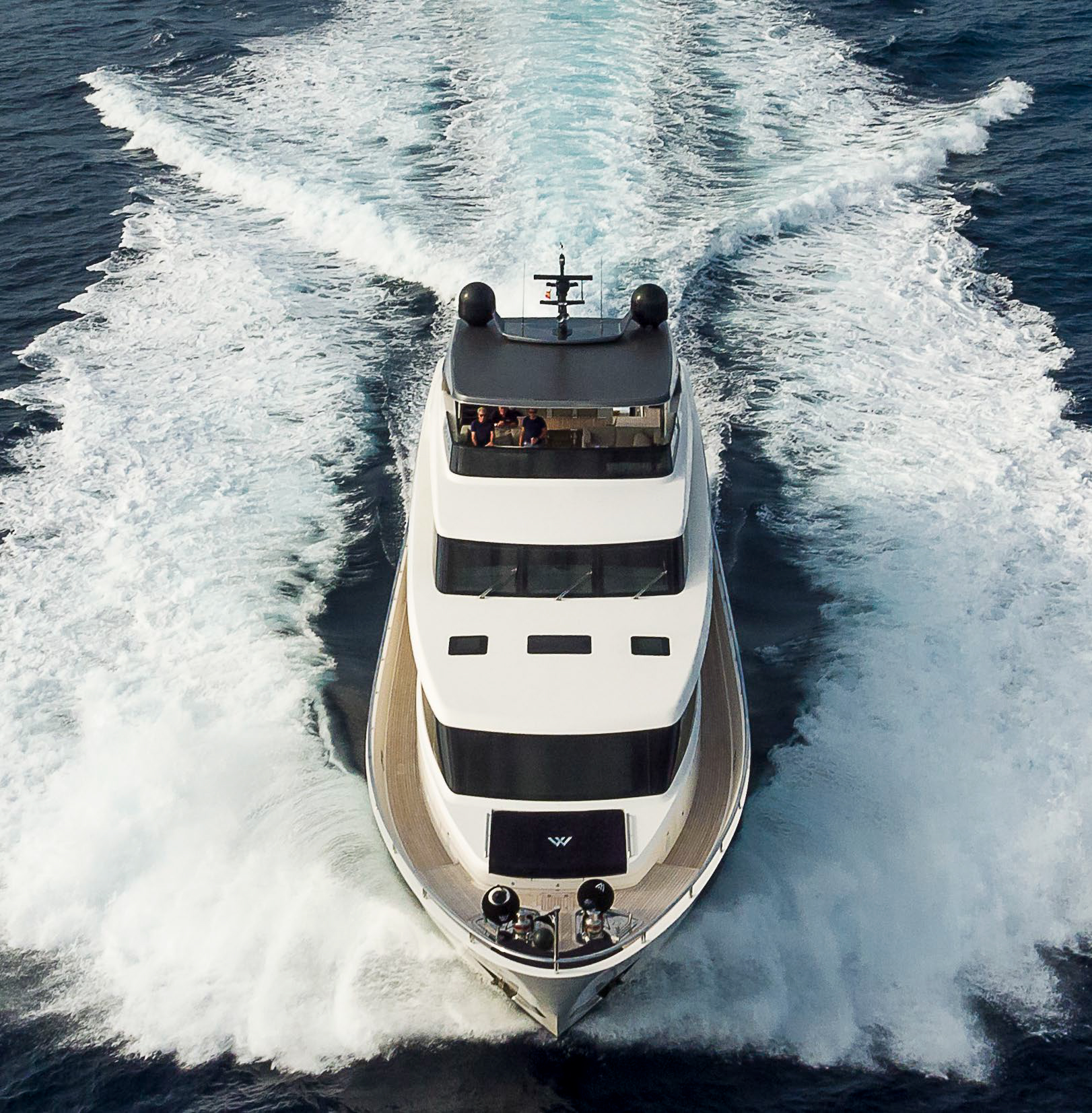 Sanlorenzo SL104 Bow Shot