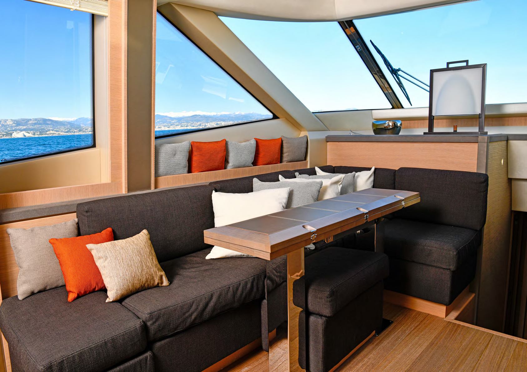 Monte Carlo Yacht 70 Dining