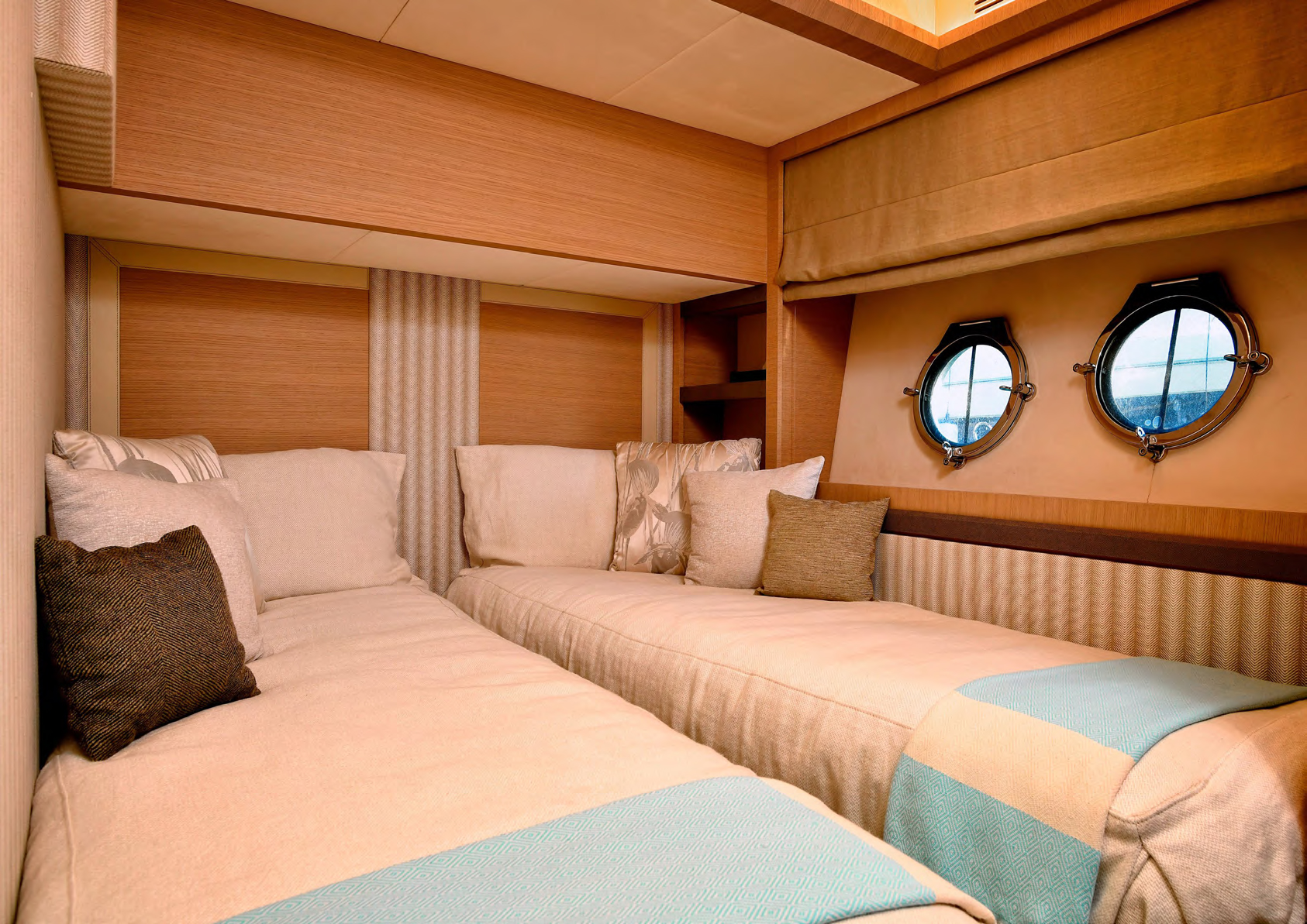 Monte Carlo Yacht 70 Twin