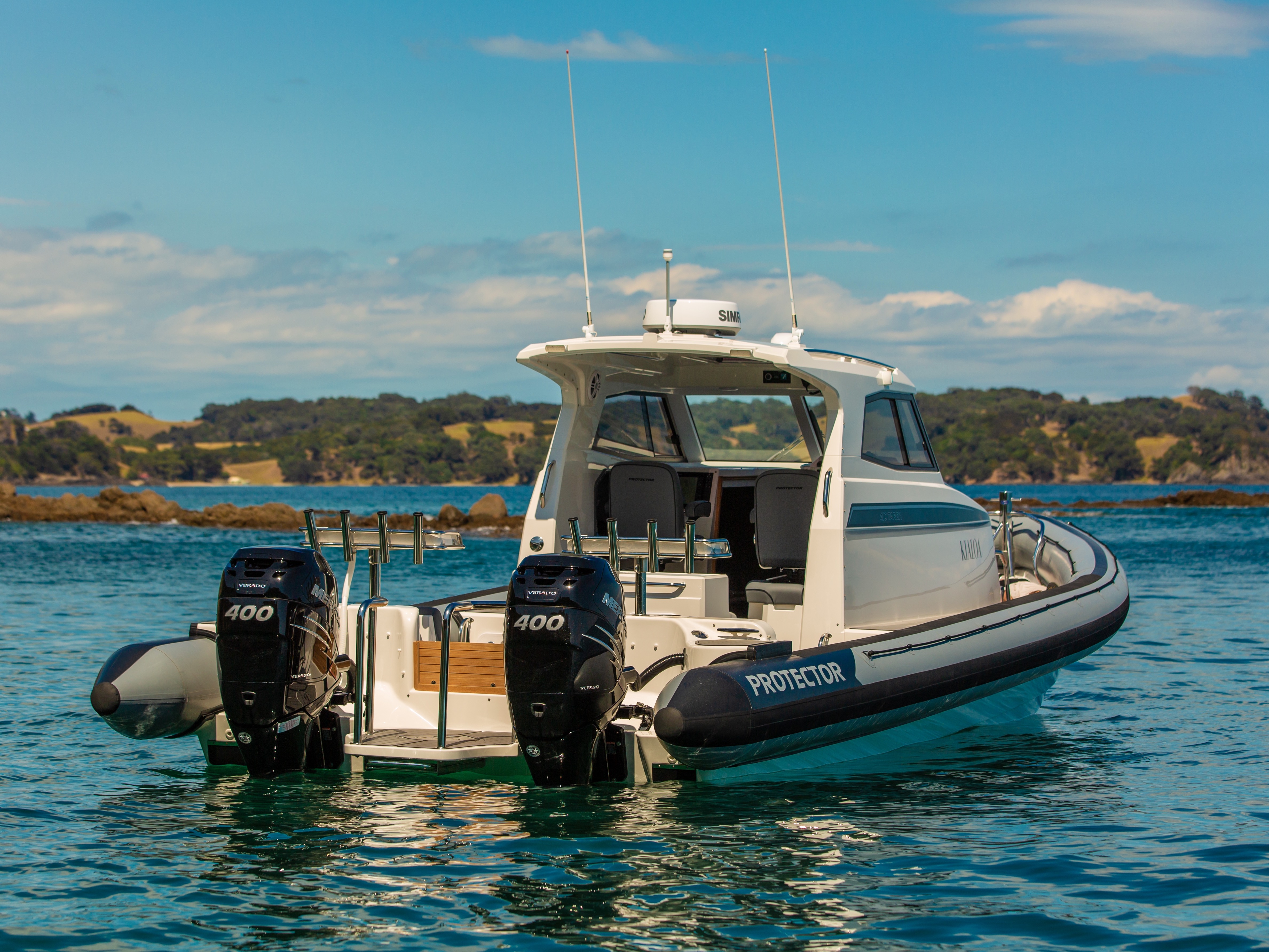 Incorporating the best of the 380 Targa but with a larger aft cockpit. Supremely equipped, high-speed, ultra-comfortable adventure boat providing the ultimate all-day on-the-water experience.