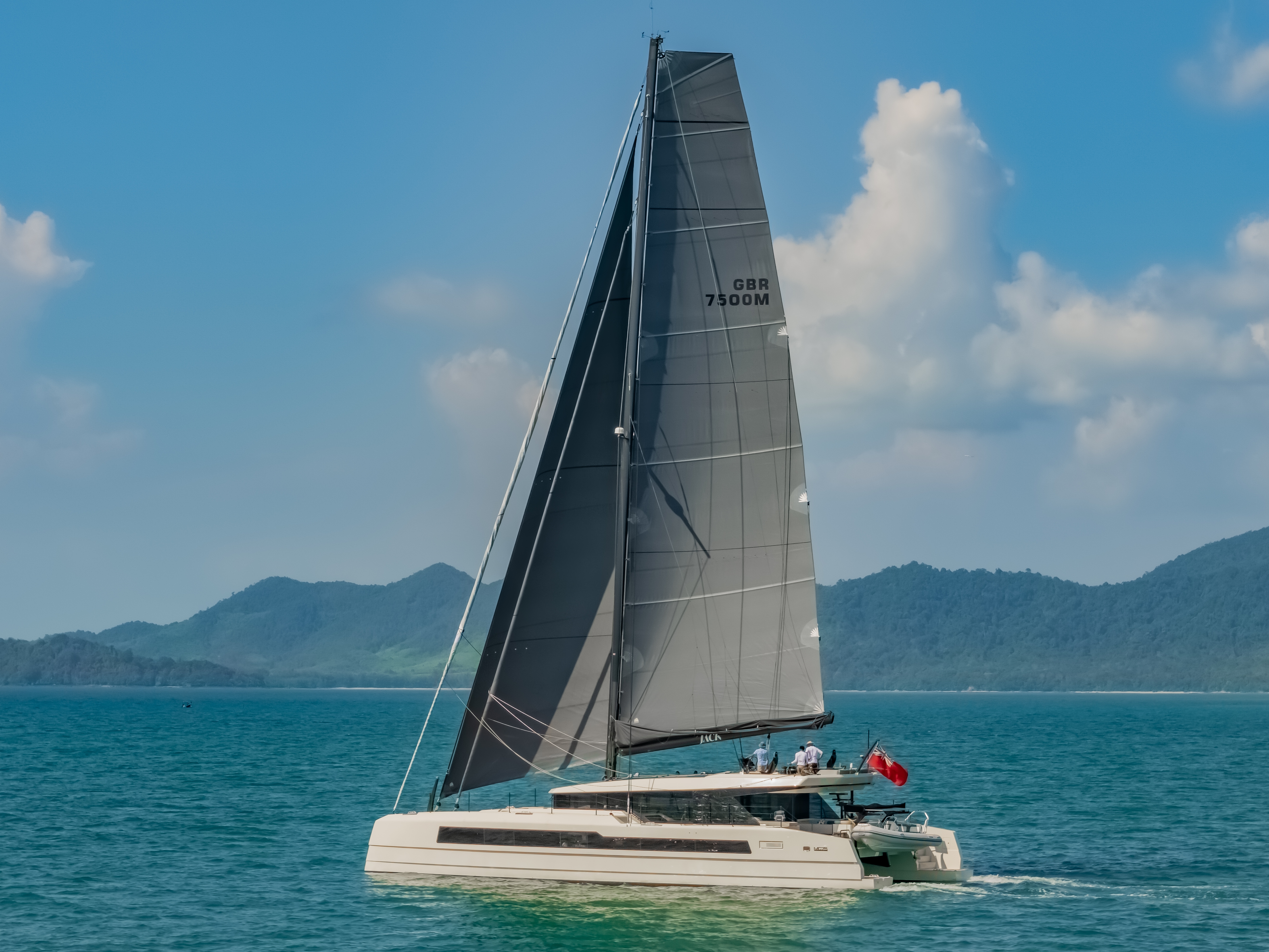 MC75 23 meters of speed and quality