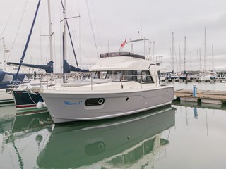 Beneteau Swift Trawler 35 for sale - exterior
