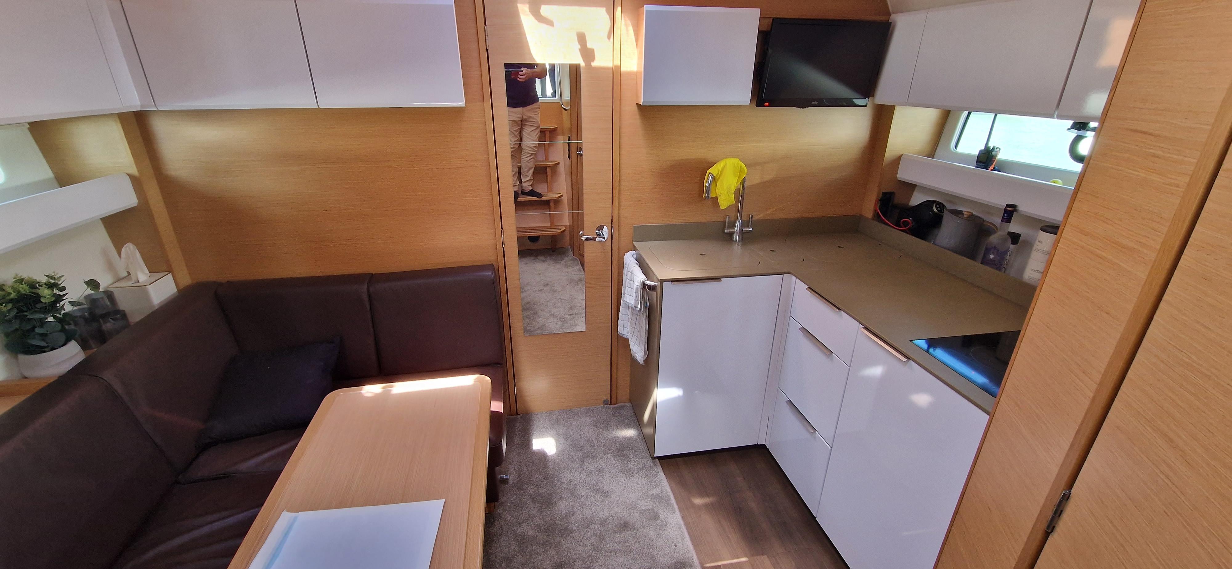 2015 Bavaria Sport 400 Coupe