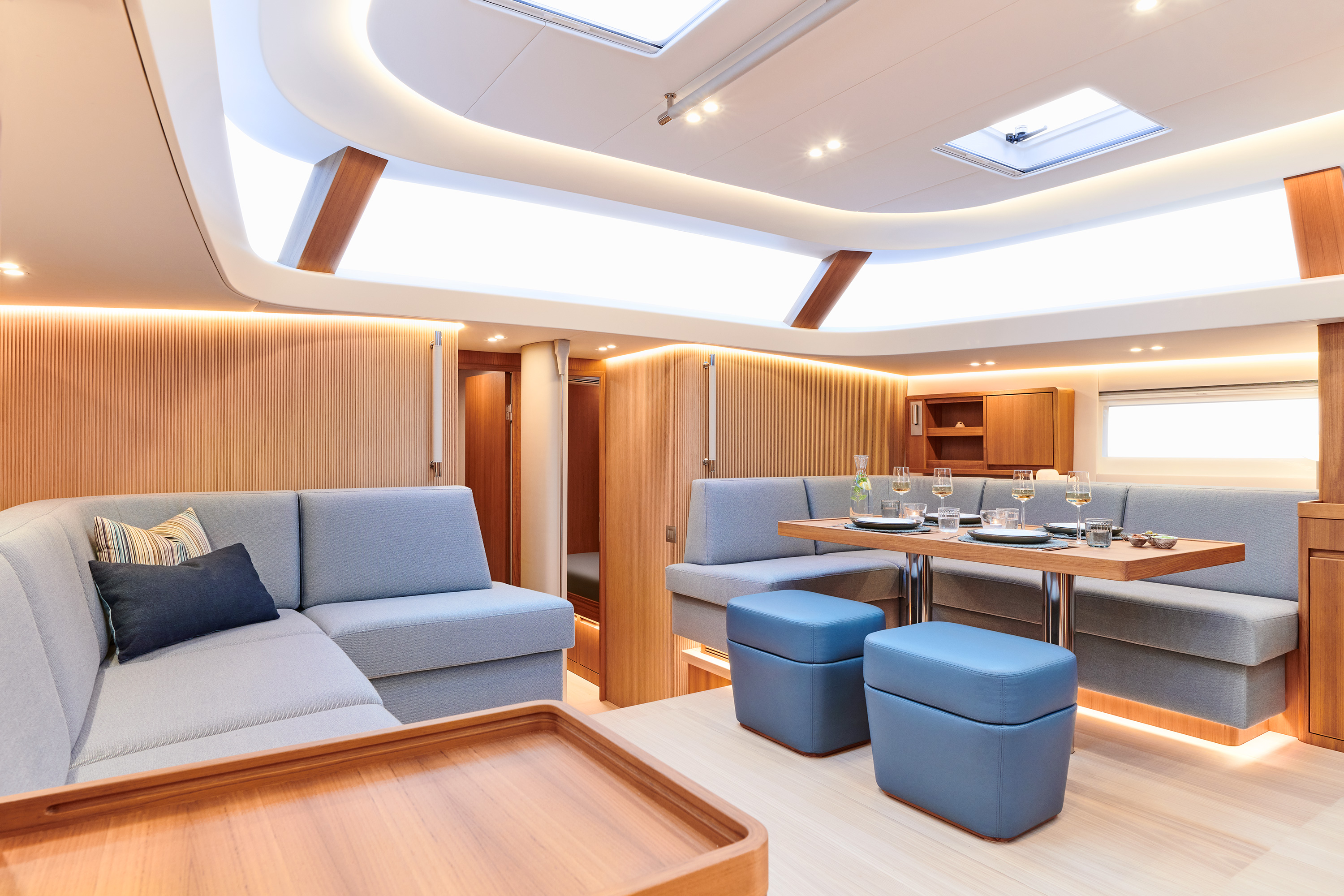 Contest 63CS For Sale - Saloon 