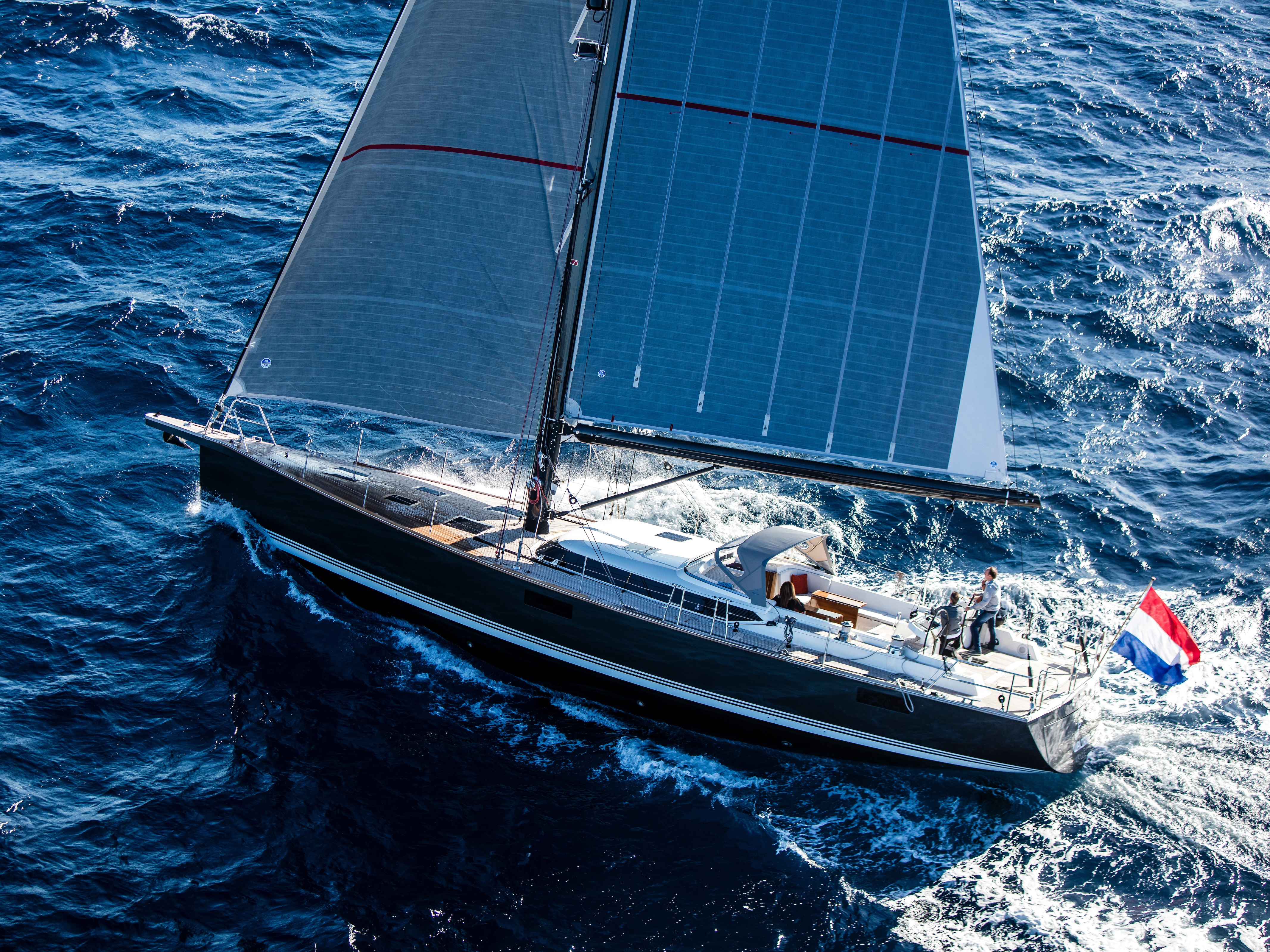 Contest 67CS comfort at sea