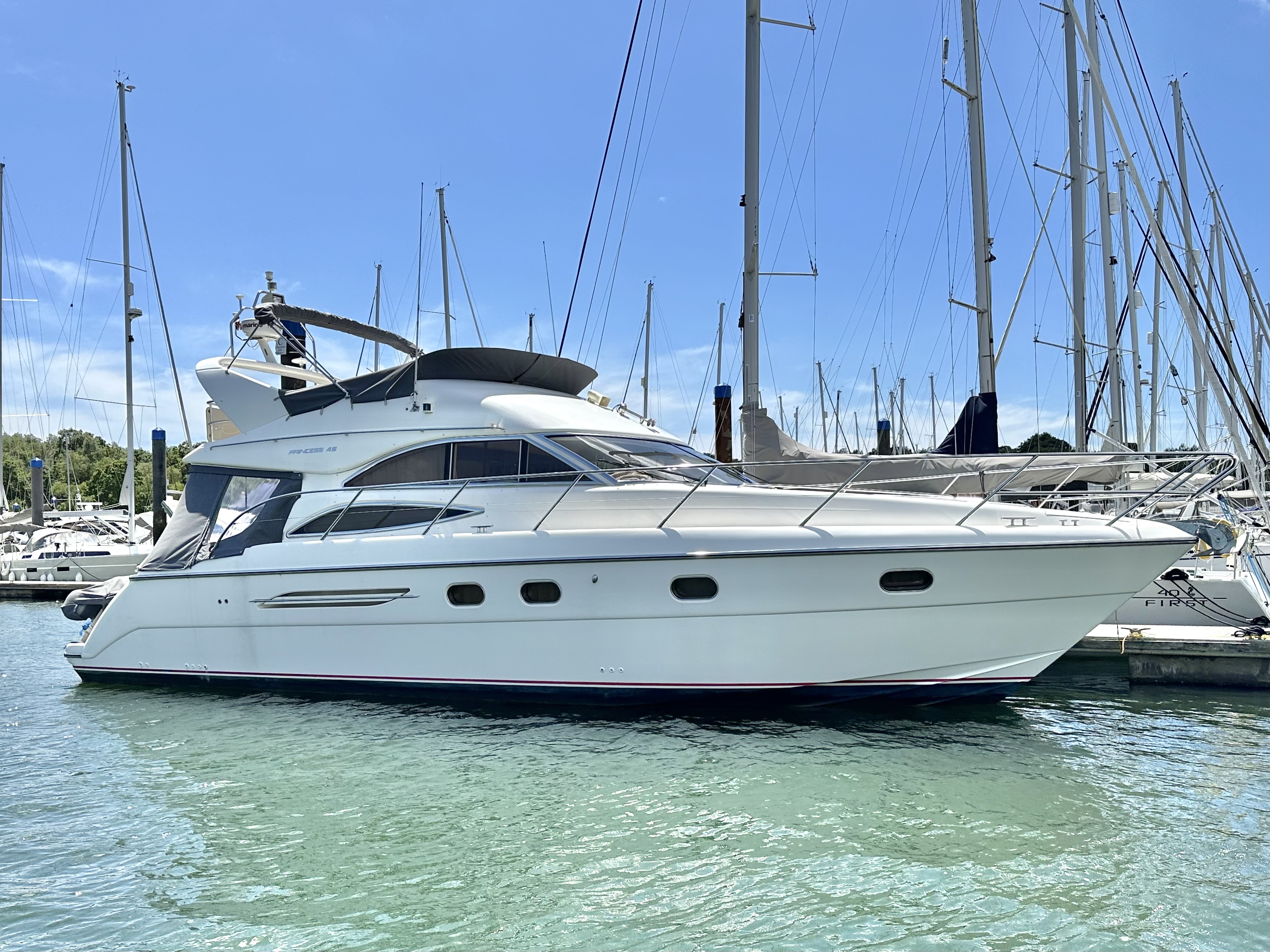 2000 Princess 45