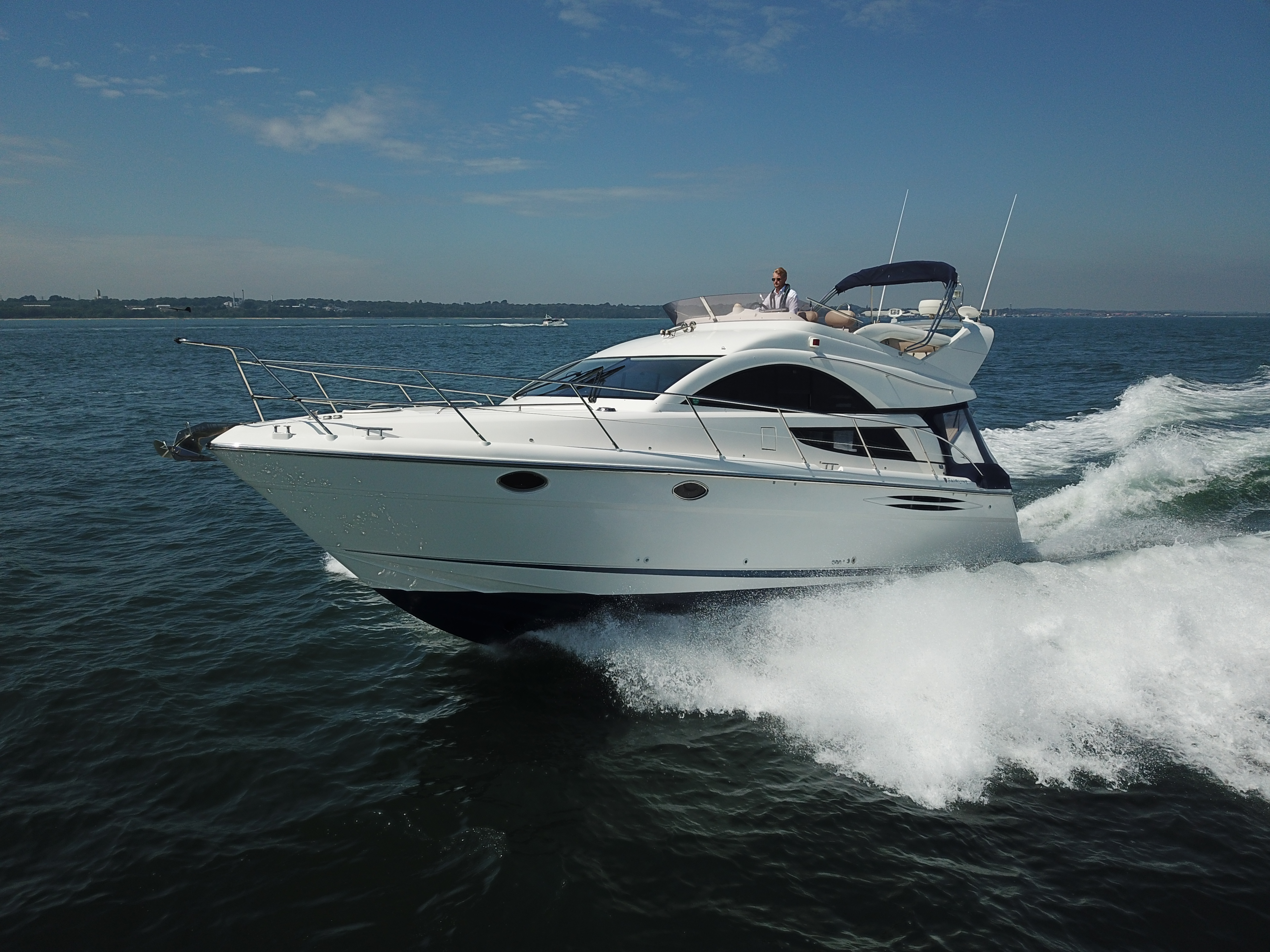 2006 Fairline Phantom 40