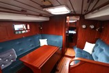 Hallberg Rassy 352