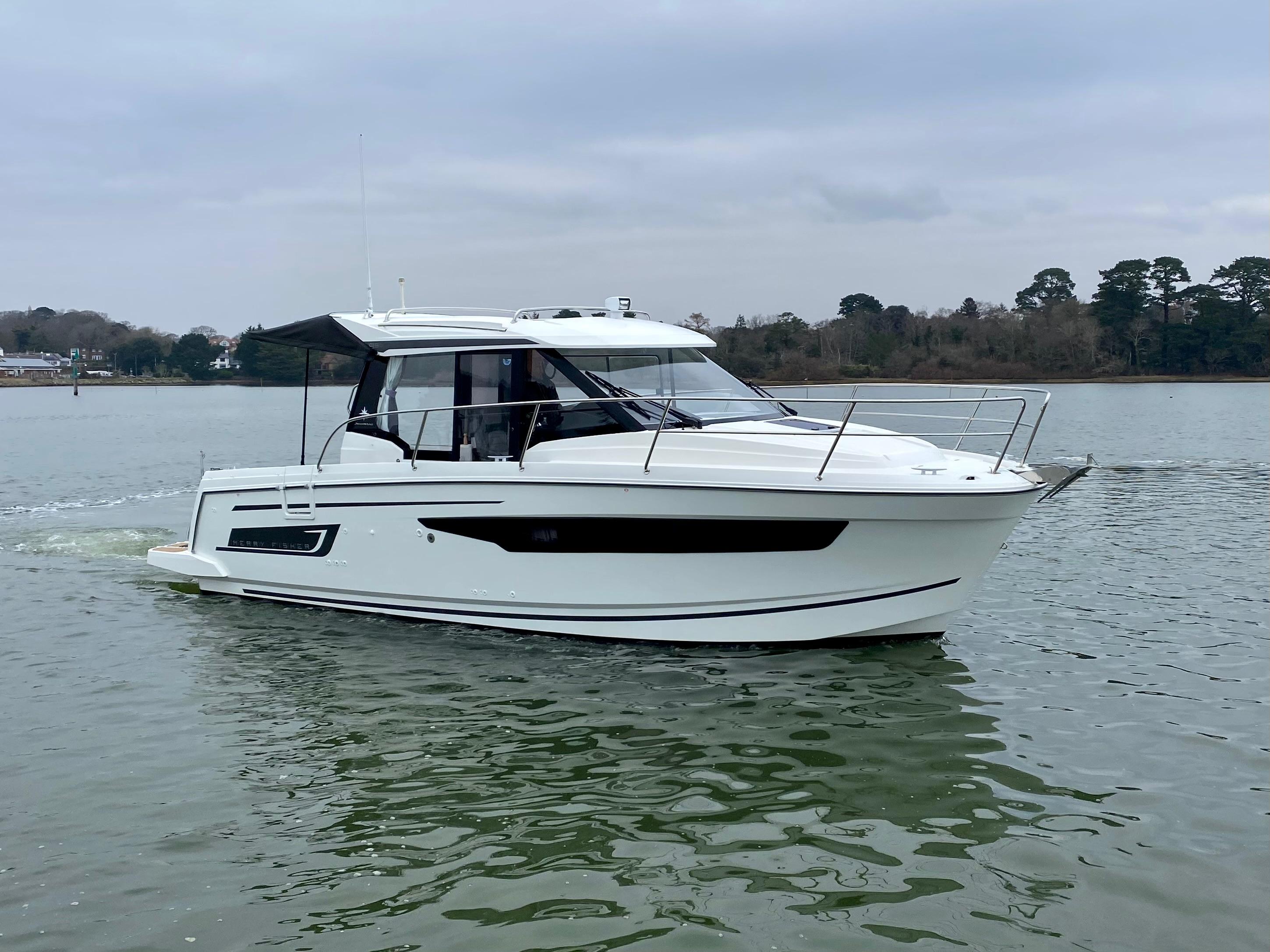 2020 Jeanneau Merry Fisher 895 Offshore