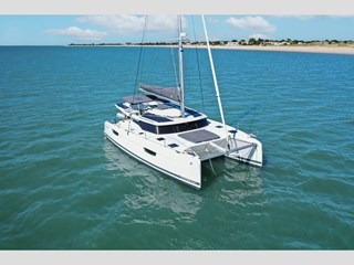 Fountaine Pajot 47 exterior