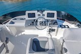 Beneteau Swift Trawler 41 Fly - flybridge helm