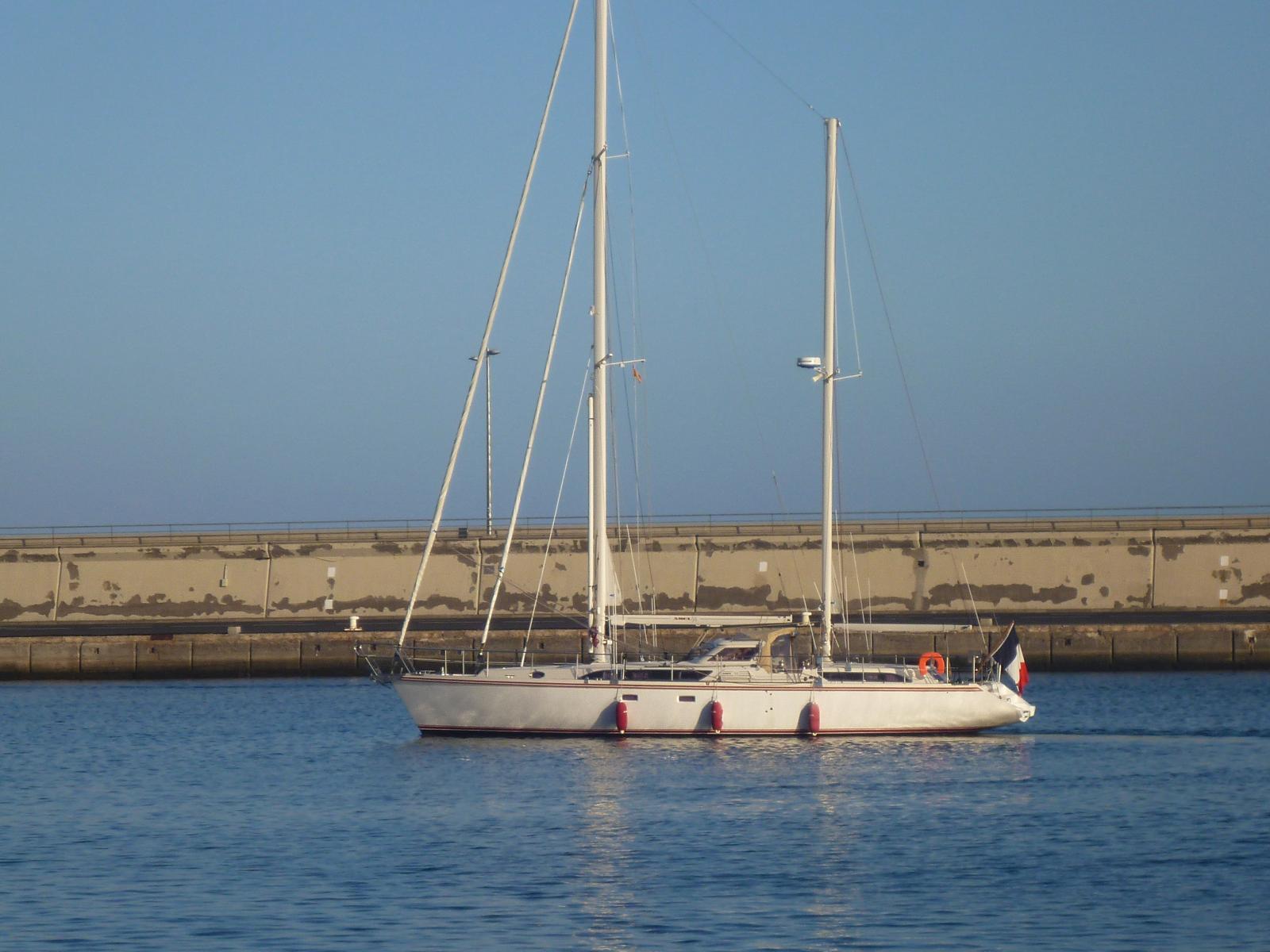 2007 Amel 54